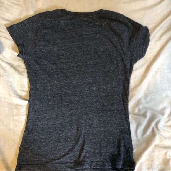 SALE 2for$15 2 Charcoal Tees: Chicago Blackhawks NHL Stanley Cup,Whistler Bungee - Picture 4 of 11